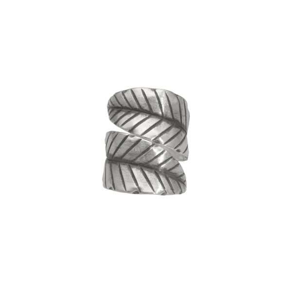 ANILLO AJUSTABLE HOJA ENVOLVENTE HECHA A MANO