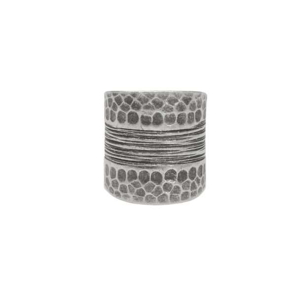 ANILLO PUNTOS LÍNEAS HECHO A MANO