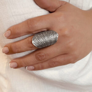 ANILLO AJUSTABLE DISEÑO ÉTNICO HECHO A MANO