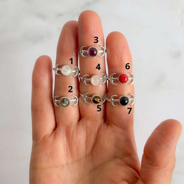 ANILLO DOBLE LUNA PIEDRA NATURAL