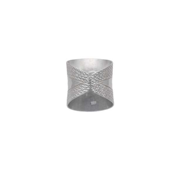 ANILLO AJUSTABLE MARTILLADO CON DISEÑO HECHO A MANO - Imagen 2