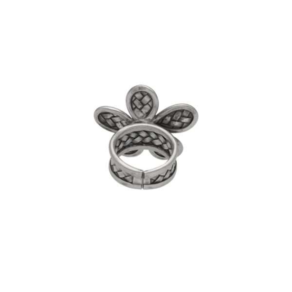 ANILLO AJUSTABLE FLOR TEJIDA HECHO A MANO - Imagen 2