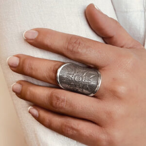 ANILLO AJUSTABLE ESTRELLA HECHO A MANO